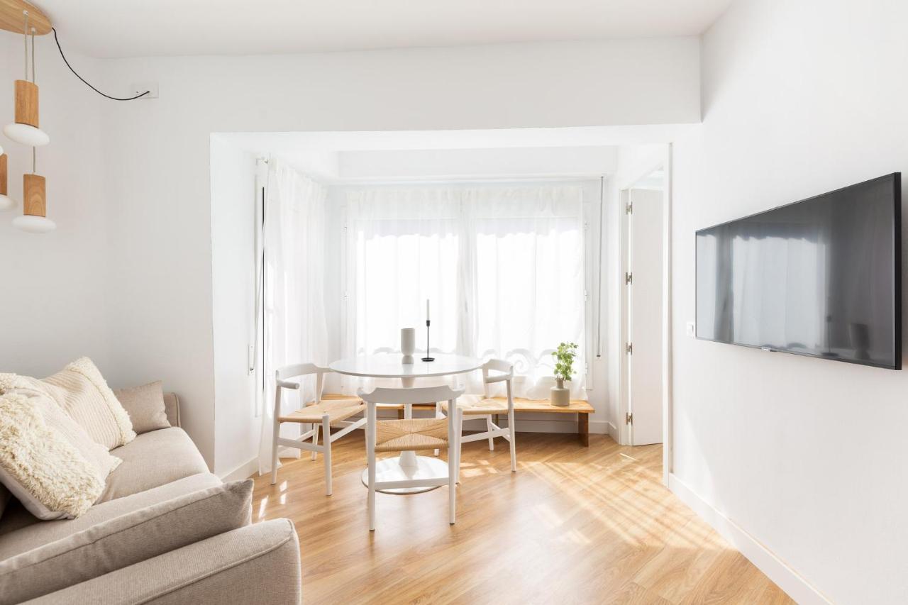Wow Apartments By Olala Homes L'Hospitalet de Llobregat Esterno foto
